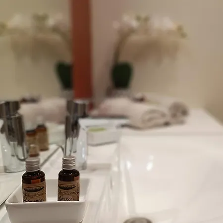 Proche - Parking Gratuit Et Prive - Terrasse Et Petit Jardin Cloture * Courseulles-sur-Mer