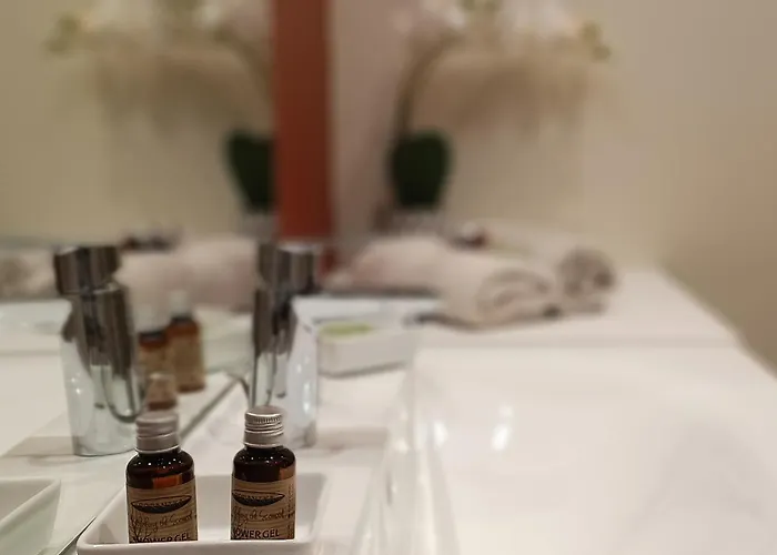 Proche - Parking Gratuit Et Prive - Terrasse Et Petit Jardin Cloture * קורסיי-סור-מר