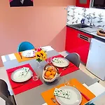 Proche - Parking Gratuit Et Privé - Terrasse Et Petit Jardin Clôturé Appartement Courseulles-sur-Mer