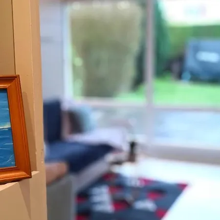 Appartement Proche - Parking Gratuit Et Privé - Terrasse Et Petit Jardin Clôturé