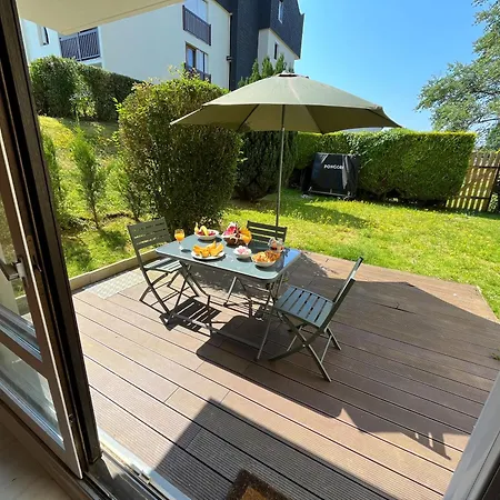 Proche - Parking Gratuit Et Privé - Terrasse Et Petit Jardin Clôturé * Courseulles-sur-Mer